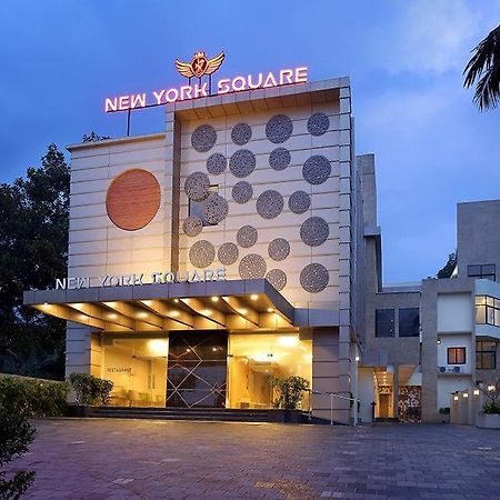 קוטאיאם Hotel New York Square מראה חיצוני תמונה