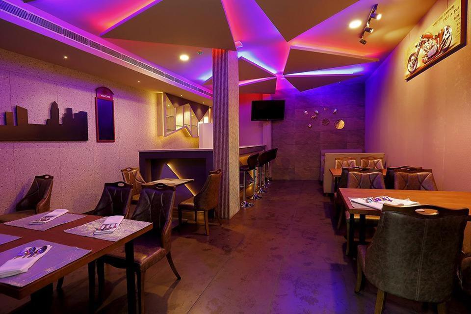 קוטאיאם Hotel New York Square מראה חיצוני תמונה