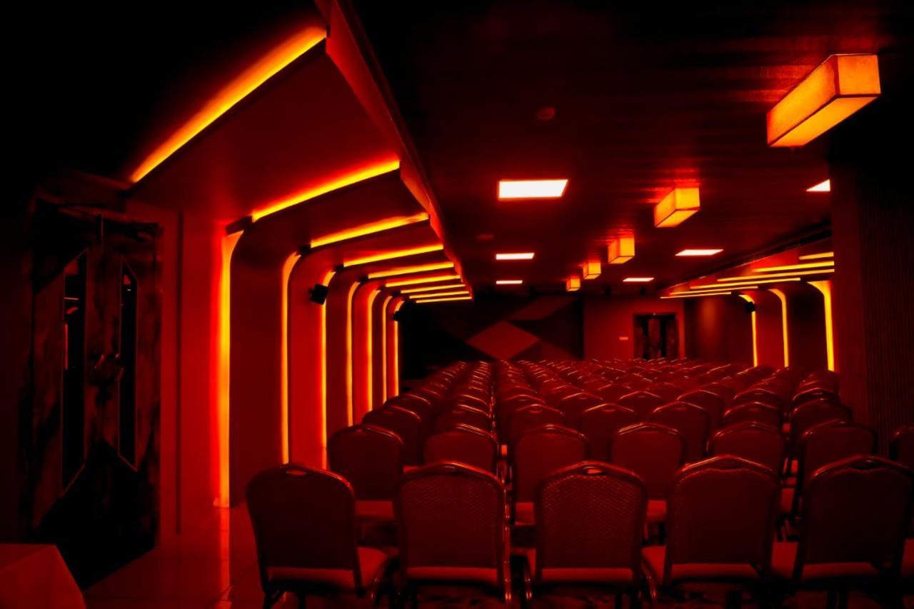 קוטאיאם Hotel New York Square מראה חיצוני תמונה